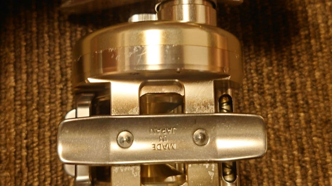 希少廃盤 ダイワ 99ミリオネア CV-Z 250F ライトハンドル SLP