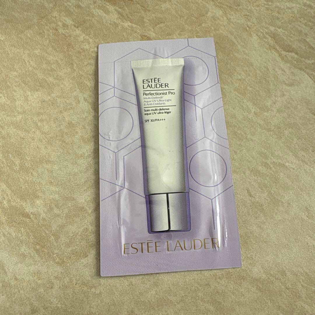 ESTÉE LAUDER Re-Nutriv Radiant UV Base