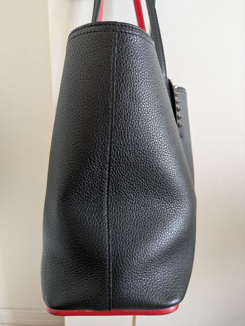 ★ルブタン スタッズ付き黒レザートートバッグ 美品★最終お値下げ