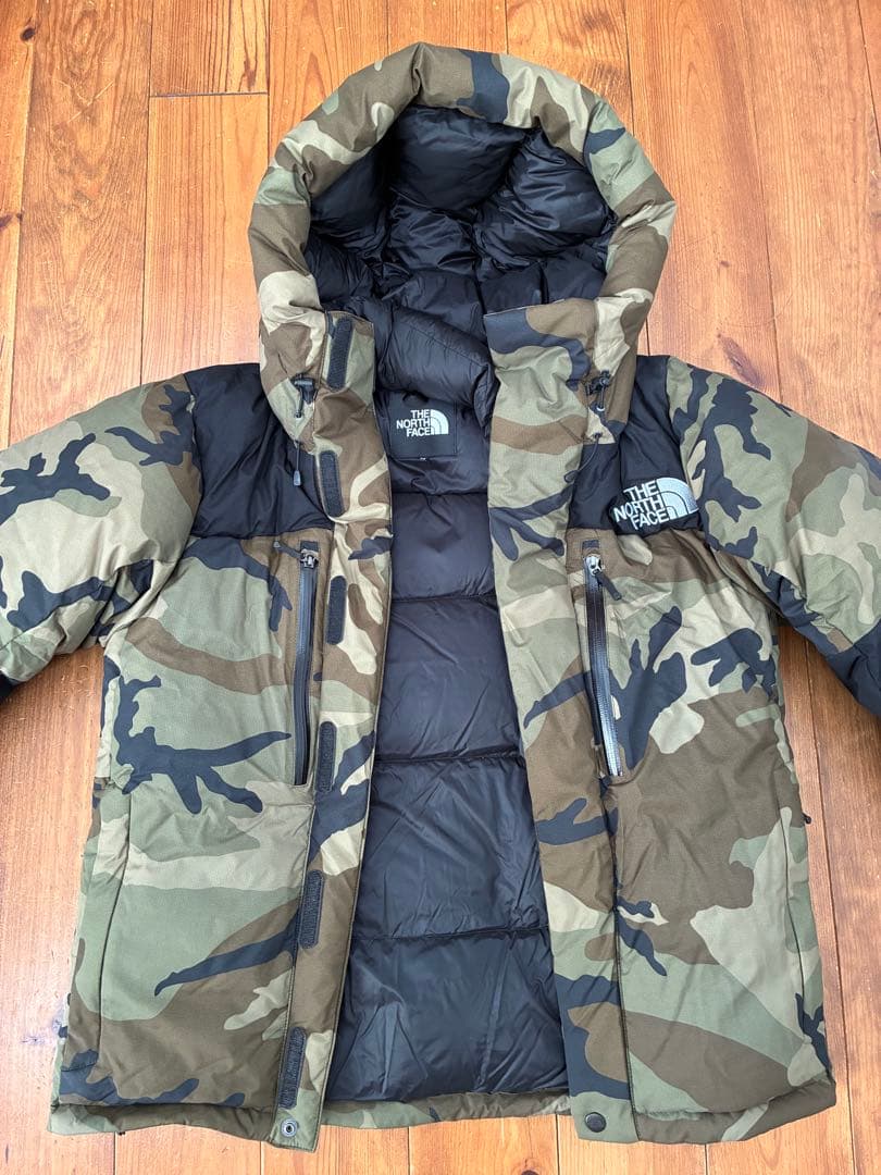 ノースフェイス　バルトロライトジャケット　ウッドランドカモ　Mサイ