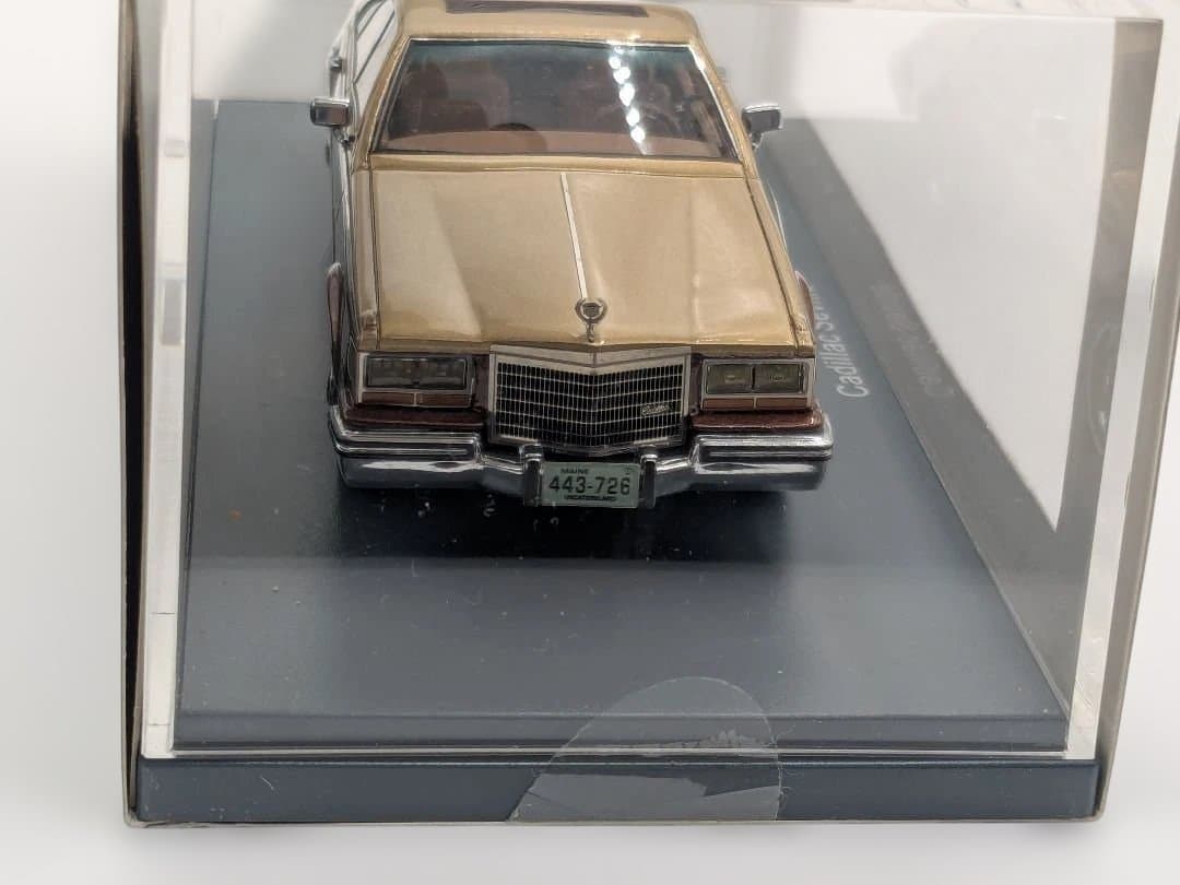 NEO　ネオ　ミニカー 1/43 Cadillac Seville