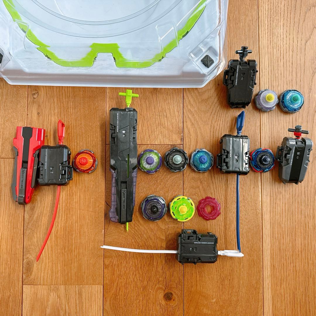 【美品】ベイブレードXまとめ売り