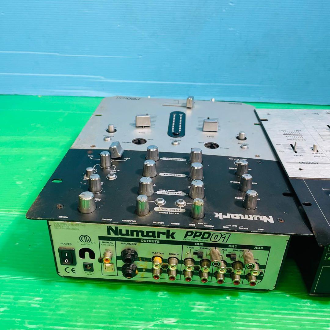 VestaxPMC-05ProIIIvcaDJミキサーとNumark PPD01