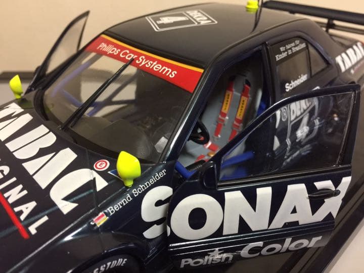 メルセデスベンツ DTM 1/18スケール