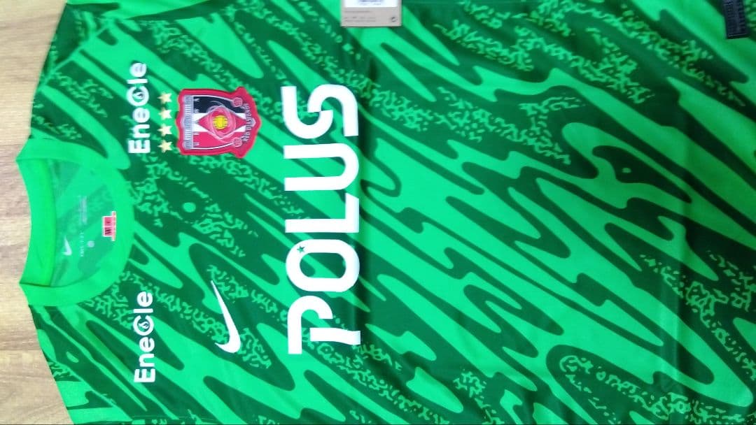 ※最終値下げ！【新品 • 未使用】浦和レッズ 2025GKユニフォーム Lサイズ