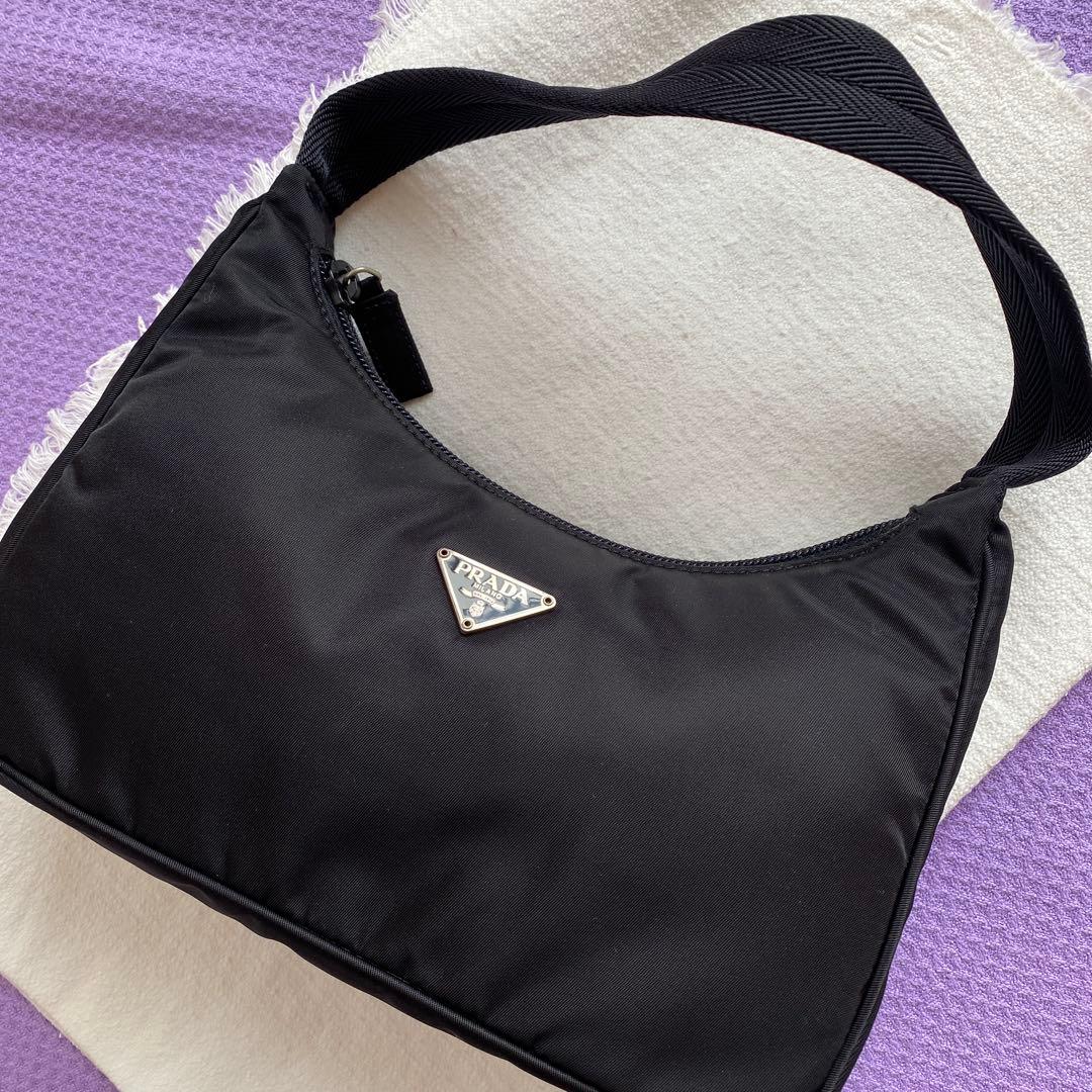 PRADA ブラック ナイロン ハンドバッグ
