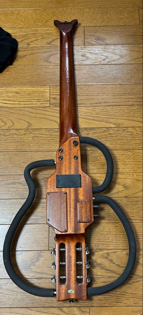 ARIA シンソニード　サイレントギター　マホガニーSwanette ケース付き