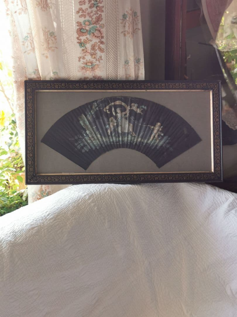 アンティークガラスフレーム 手描きシルク扇 天使と女性 ハンドペイントファン額装