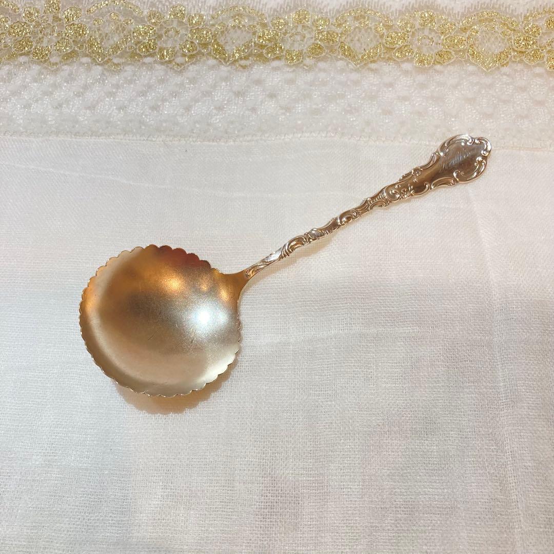 84 スターリングシルバーフローラルデザインのスプーン