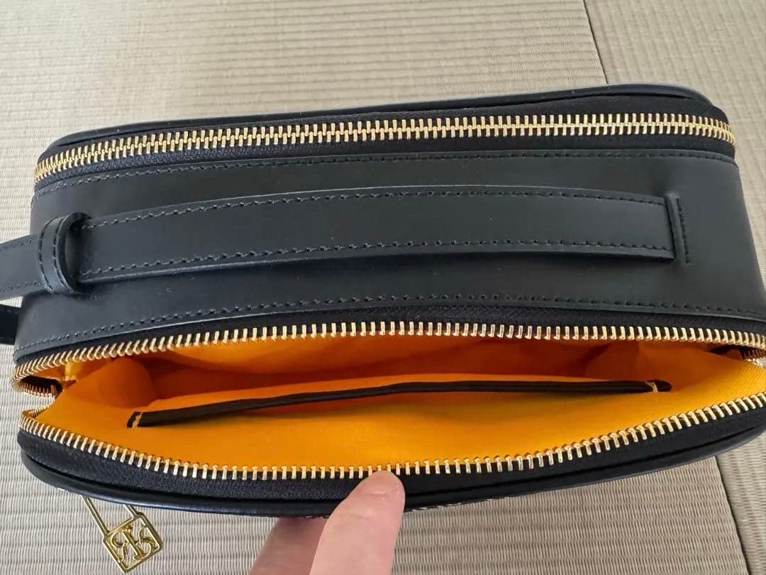 レザレクション　バッグ（ピークス）