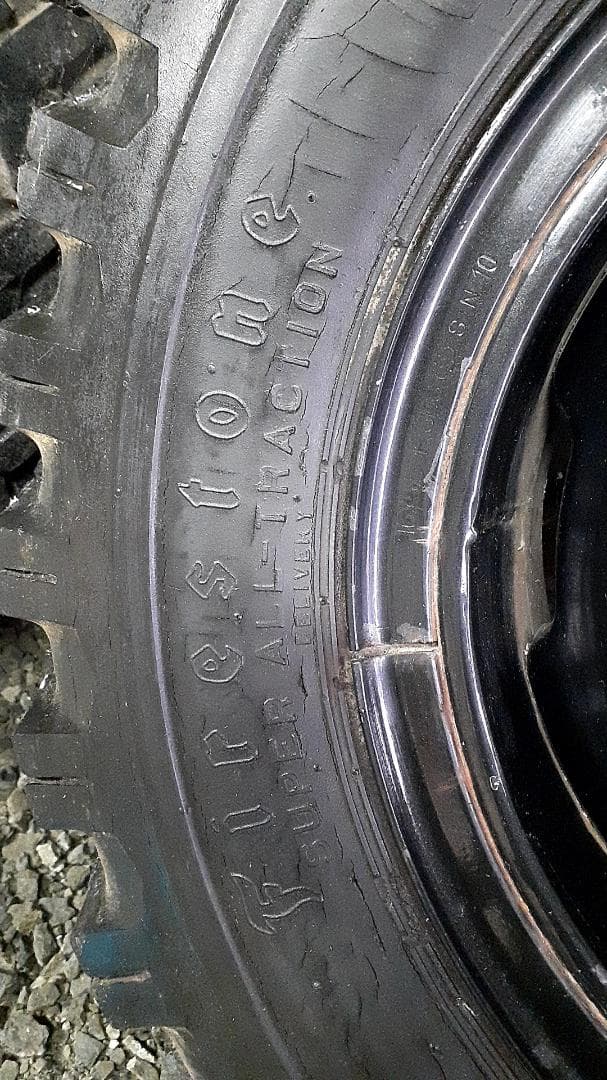 希少　鉄チン　リングホイール　ゲタタイヤ付き　ランドクルーザー70