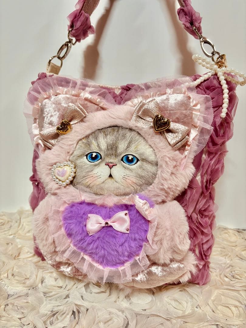 コヤンイサムチョン　3D薔薇レースの猫耳ルミちゃん❤️ハンドメイド