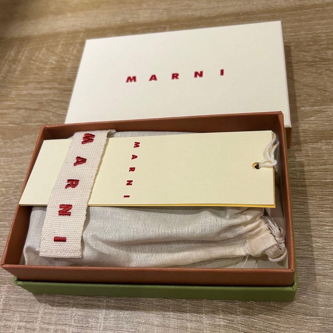 MARNI マルニ　名刺入れ　カードケース