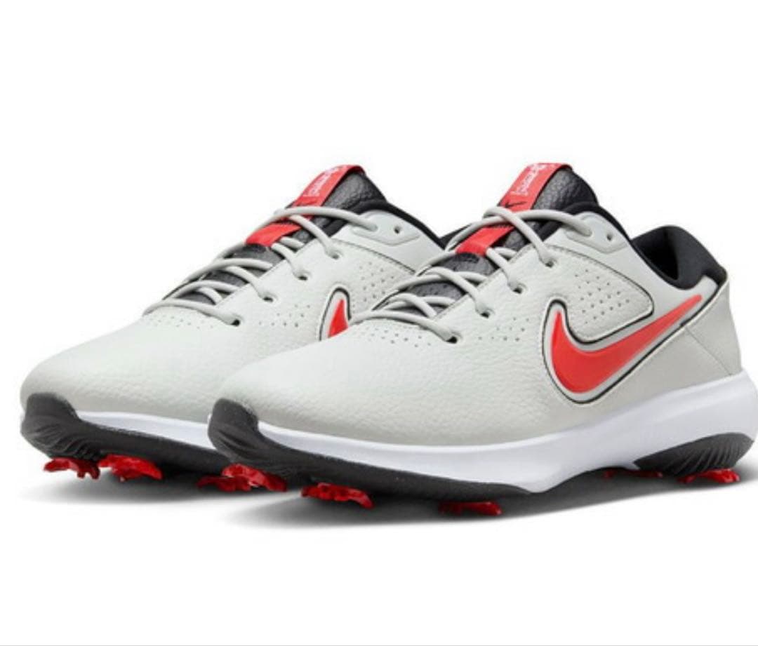 新品　ナイキ（NIKE）ビクトリー プロ 3