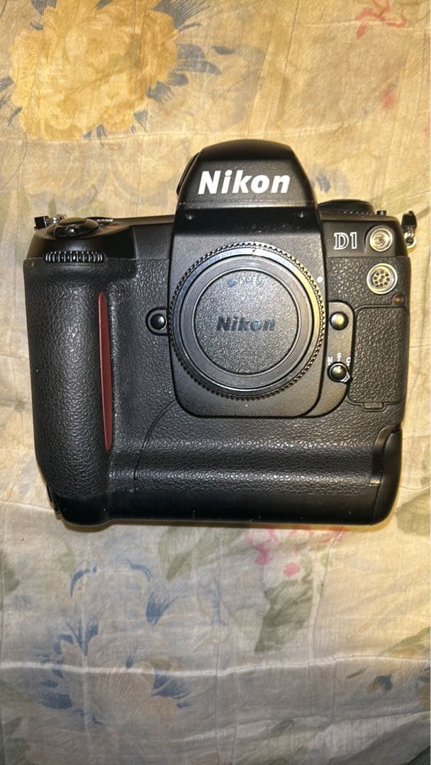 デジタルカメラ Nikon D1