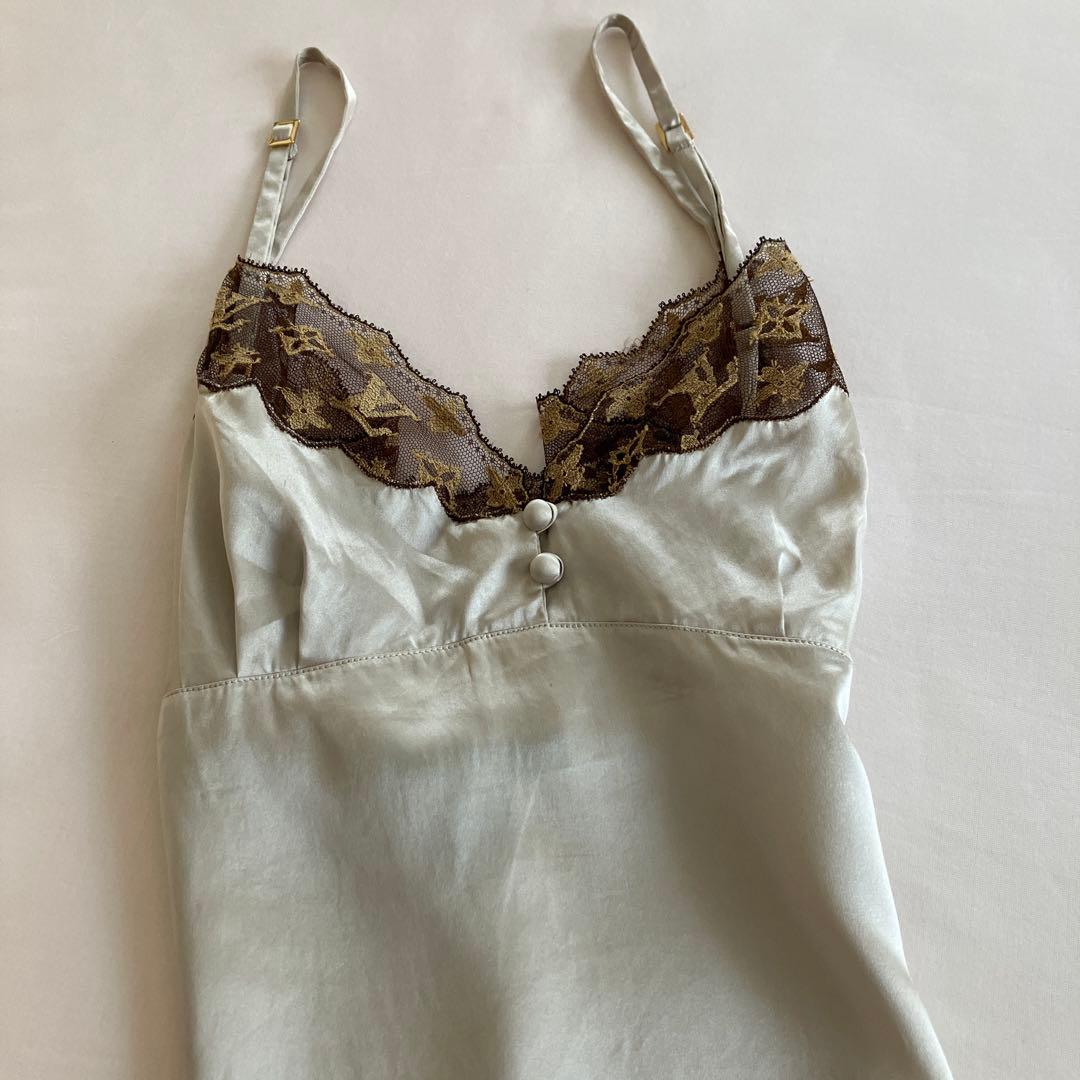 ルイヴィトン　シルク素材キャミソール レース付き