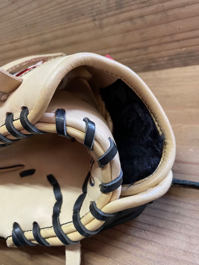 え*め様 グローブ【m1292 ローリングス　野球　軟式 左投 GR6FML8