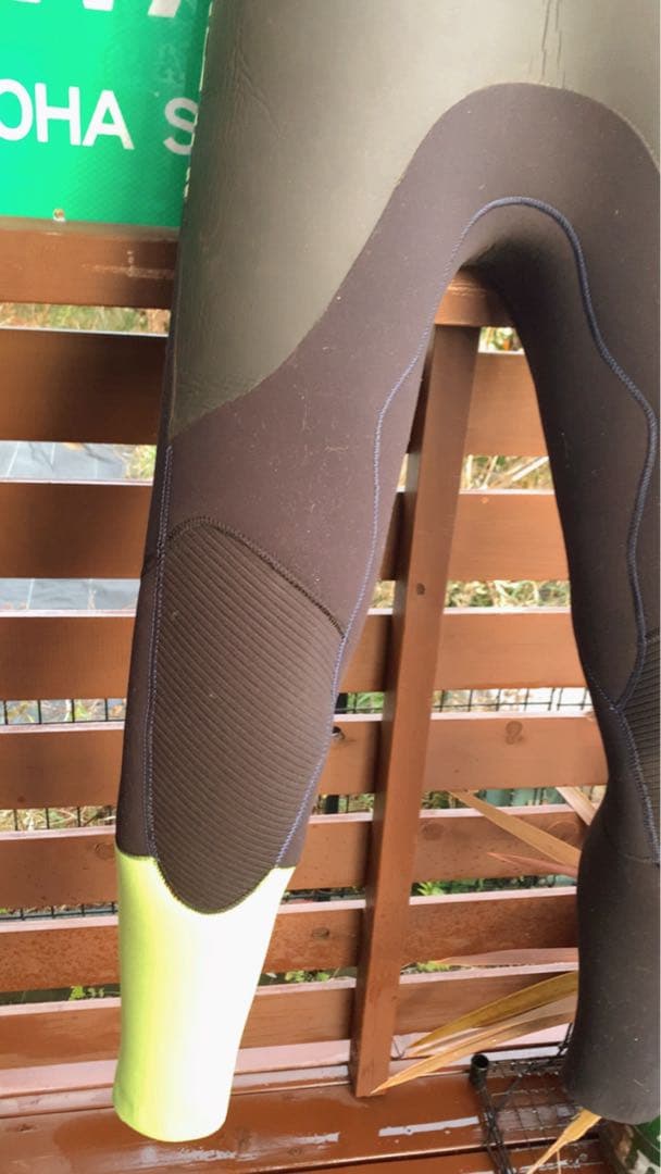 The Rim セミドライウエットスーツ ブラック/グリーン