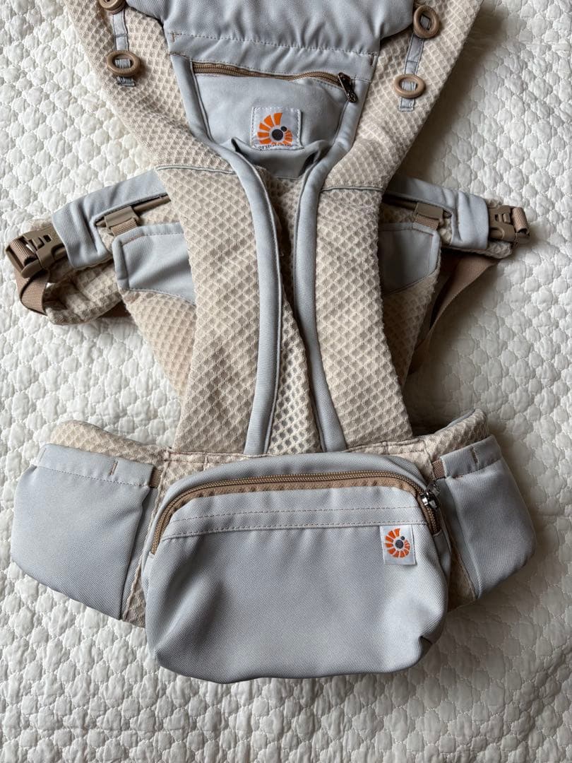 ergobaby オムニブリーズ　抱っこひも サンドベージュ