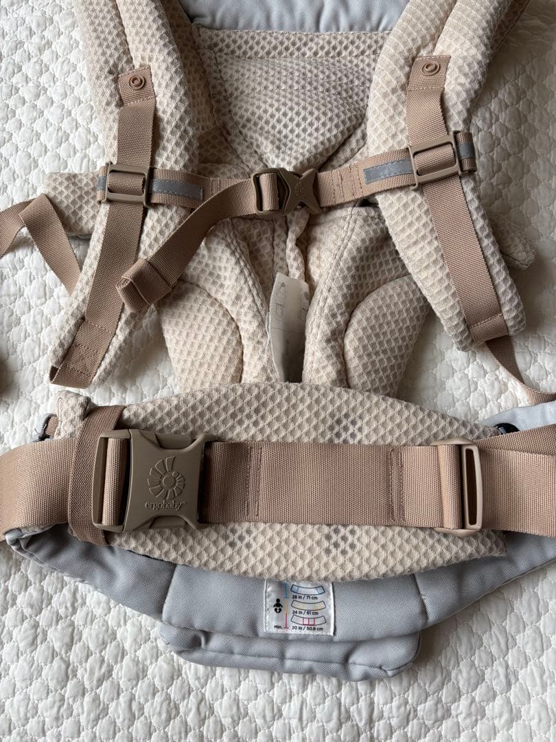 ergobaby オムニブリーズ　抱っこひも サンドベージュ