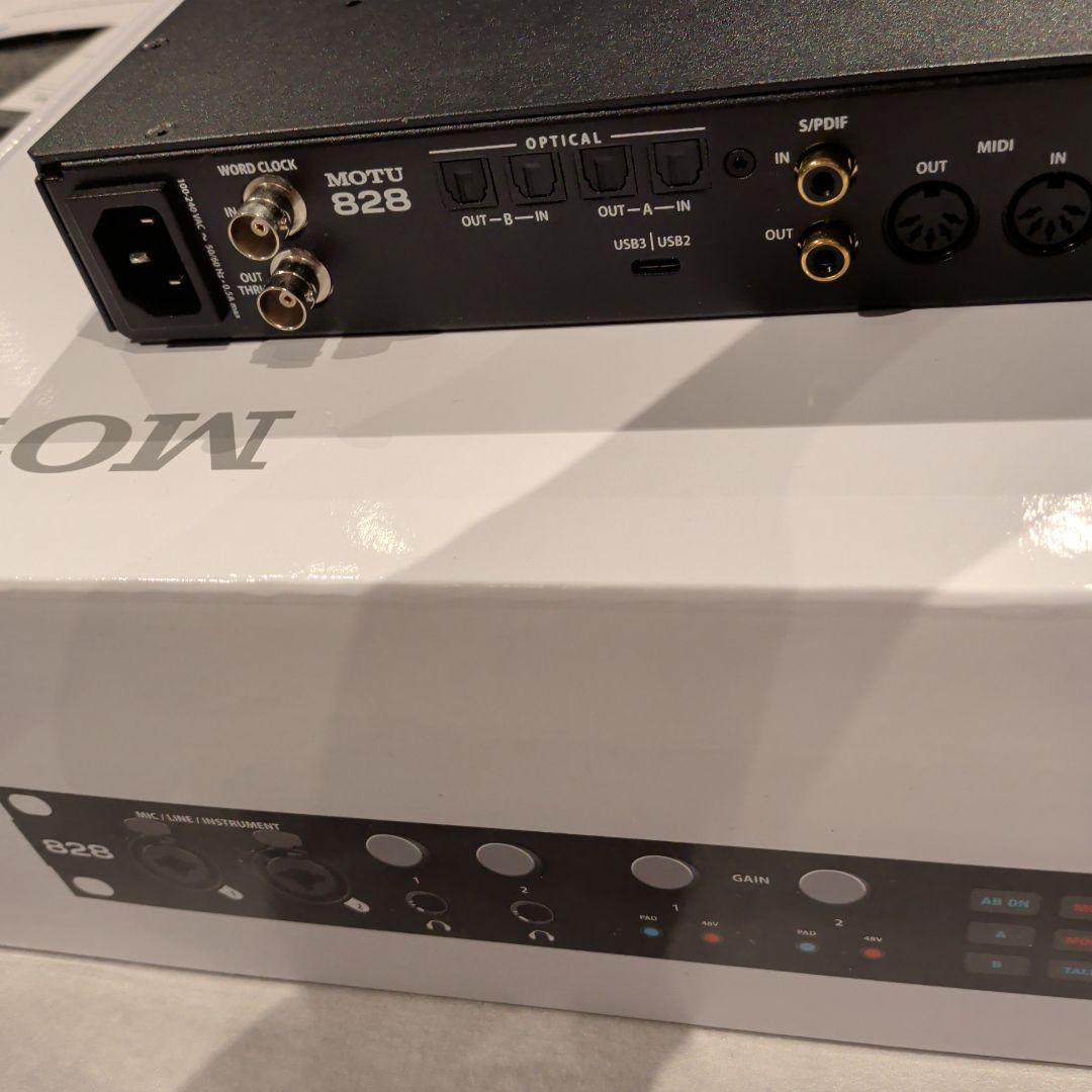 MOTU 828 オーディオインターフェイス(第5世代)