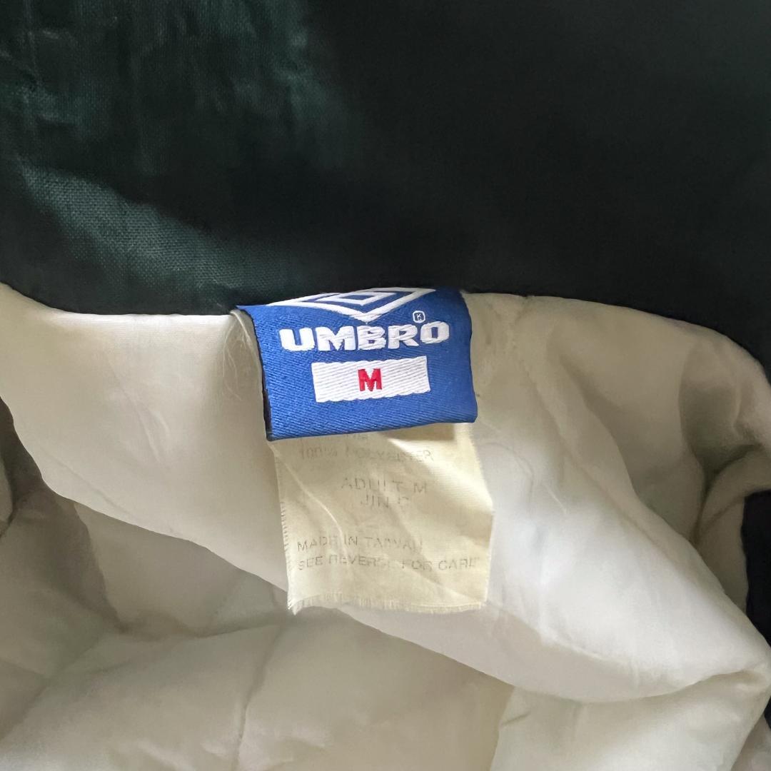 【umbro】フィールドジャケット size Mですがbigsizeです。