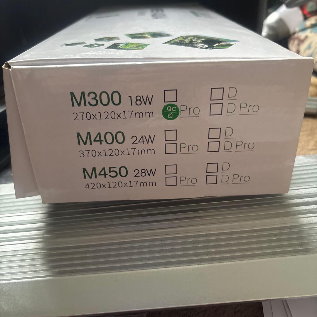 WEEK AQUA M300 Pro LEDライト