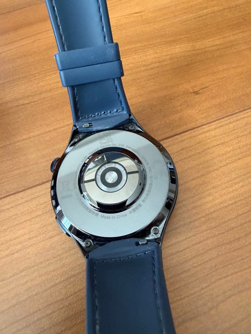 HUAWEI WATCH 4 Pro TECRAモデル【eSIM無ゴルフ使用品】