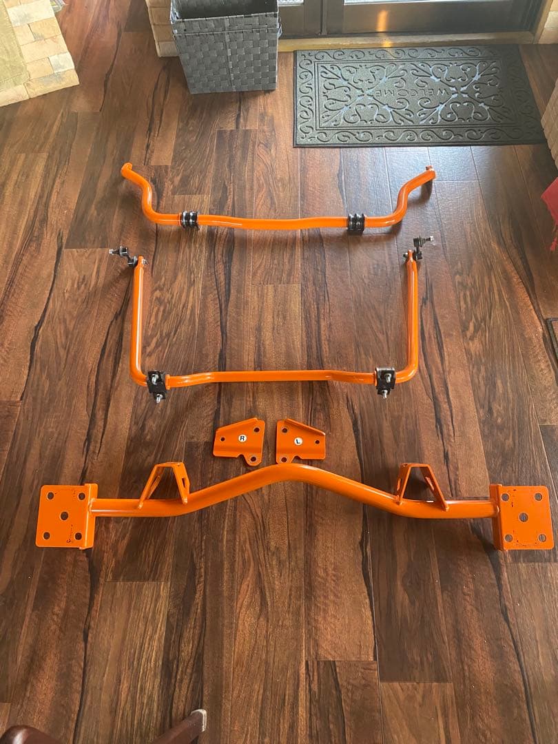 ユーアイビークル キャラバン用、強化スタビライザー、リア用、新旧型リーフ対応