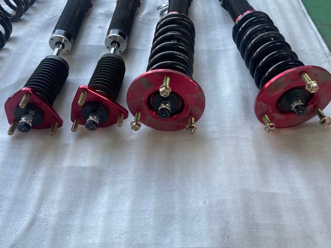 Largus全長調整式車高調キットSpecS