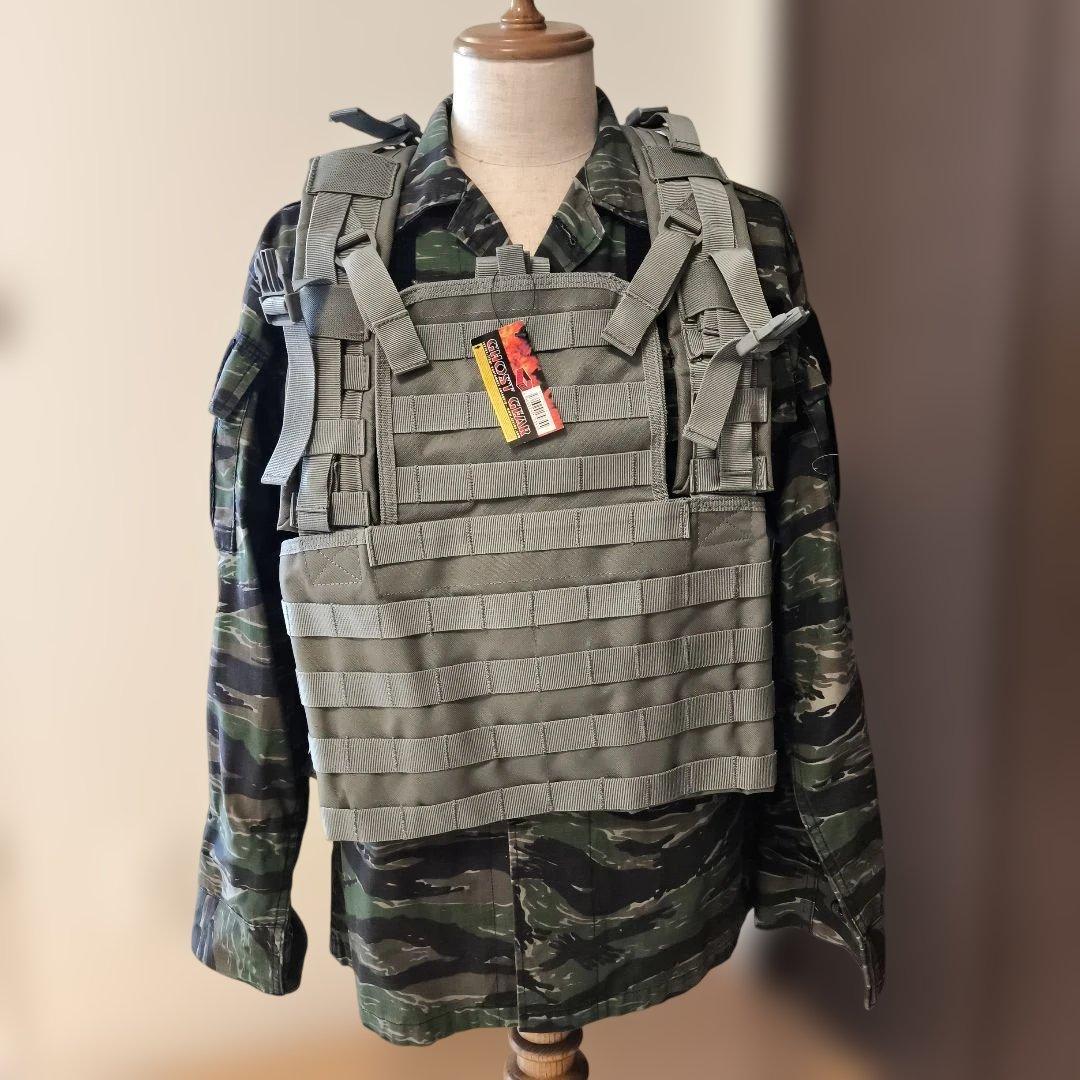 タイガーカモ　戦闘服上下　BDU リーコンチェストリグ新品付　S＆グラフ