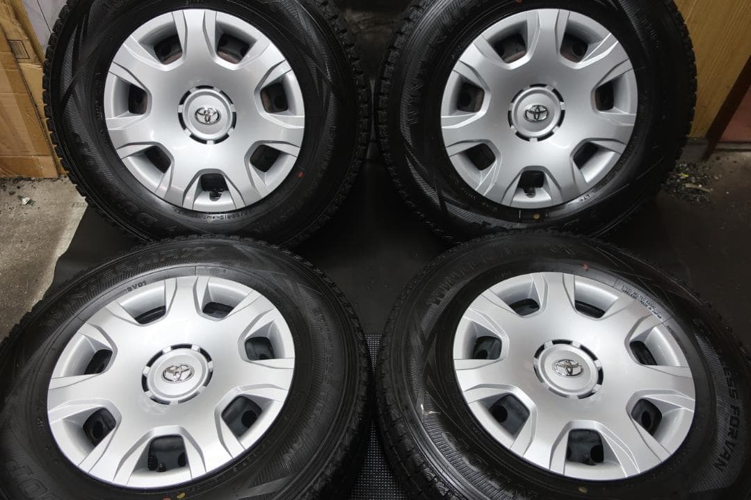 スタッドレス ダンロップ 195/80R15 バリ溝 トヨタ 200 ハイエース