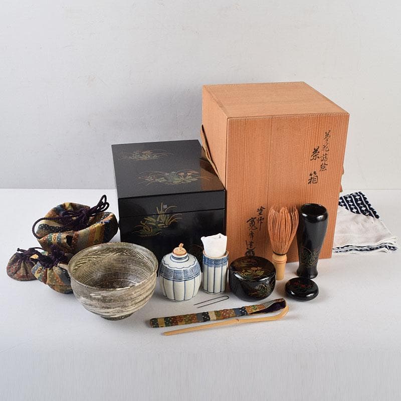 茶道具　井筒寛斉造　草花蒔絵　茶箱　茶碗　棗など　九点一式　共箱　U　R9039