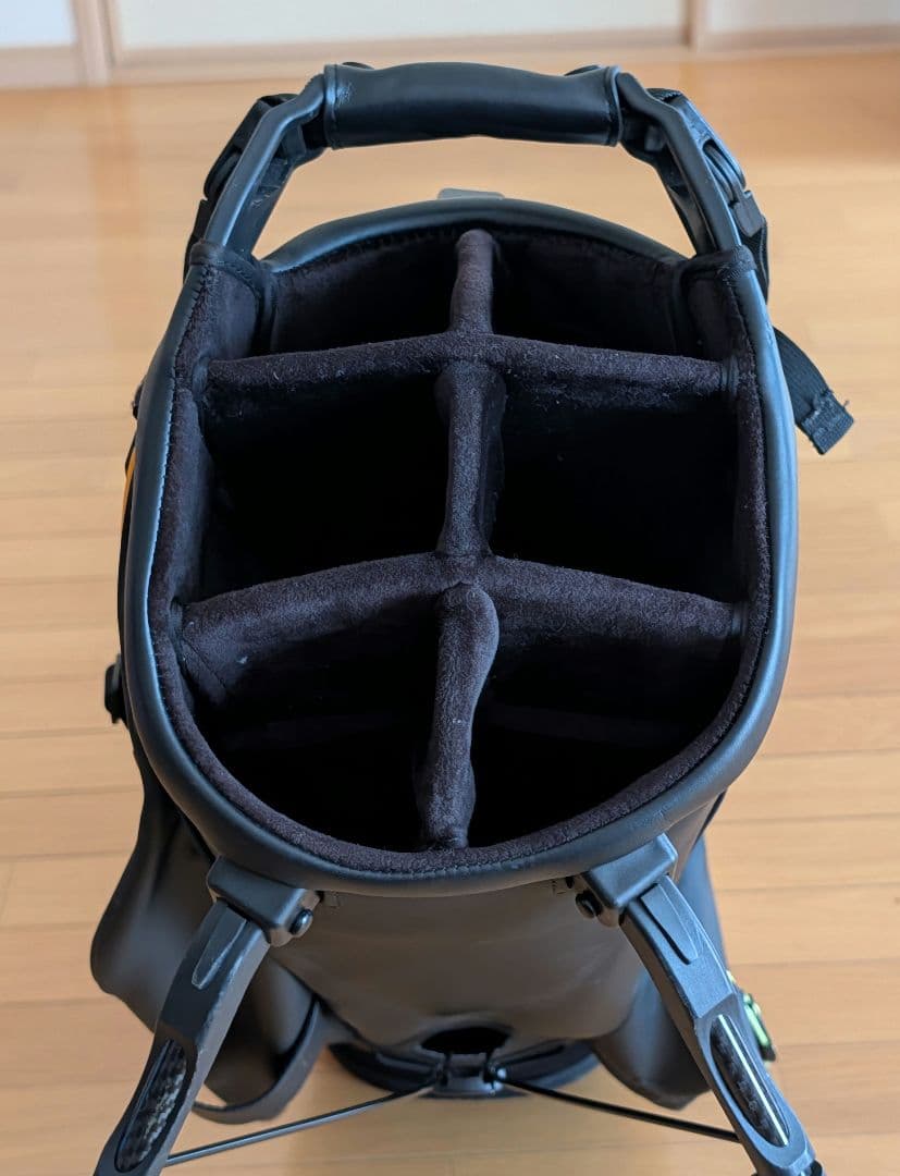 【訳あり】ベゼル キャディバッグ 8.5型 Player 3.0 Stand