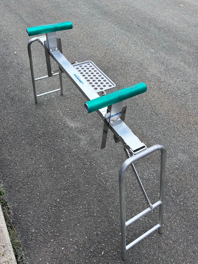 ホルメンコールHOLMENKOL（スキー）バイス付きメンテナンススタンド