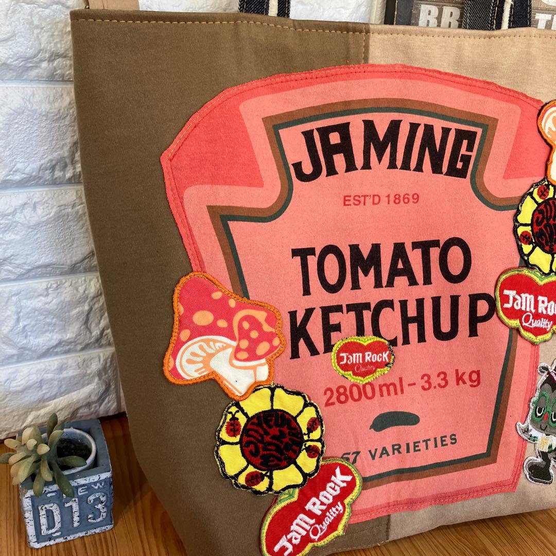 専用です。ハンドメイドバックデニムリメイクパッチワーククッキー＆パグちゃんトート