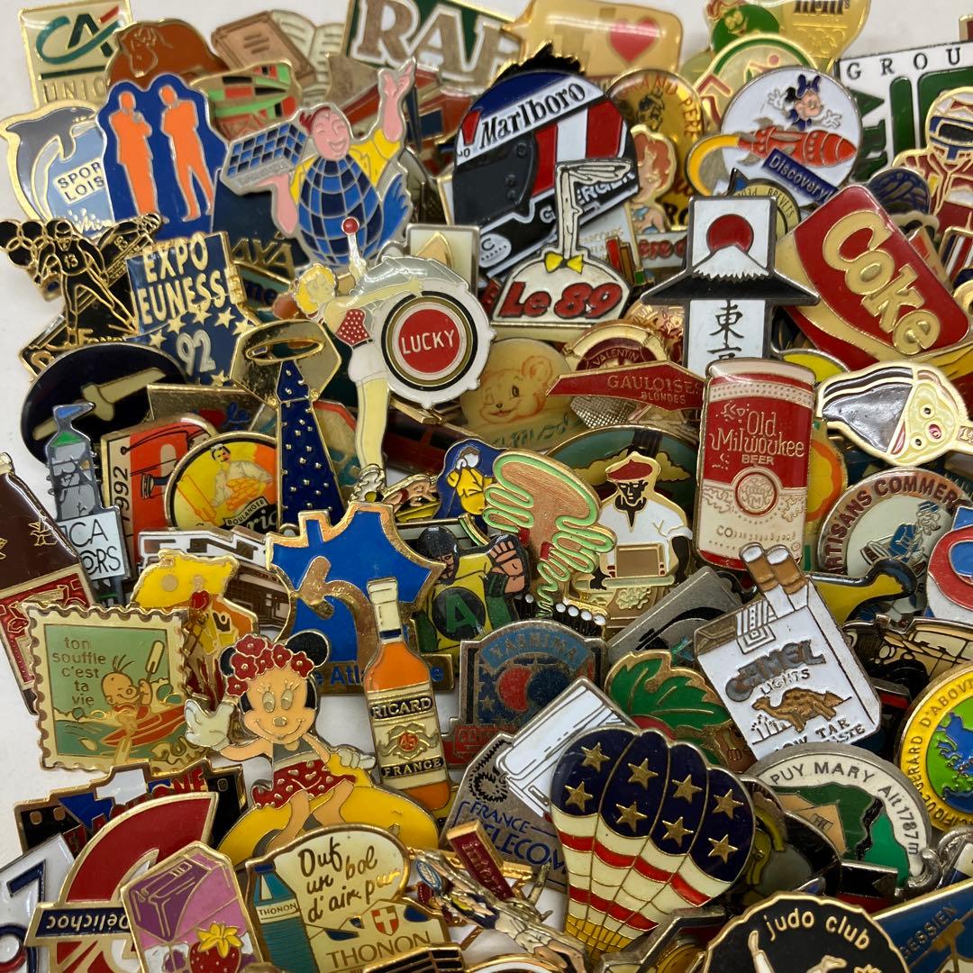 フランス雑貨★ピンバッジ大量200個セット★BVA04