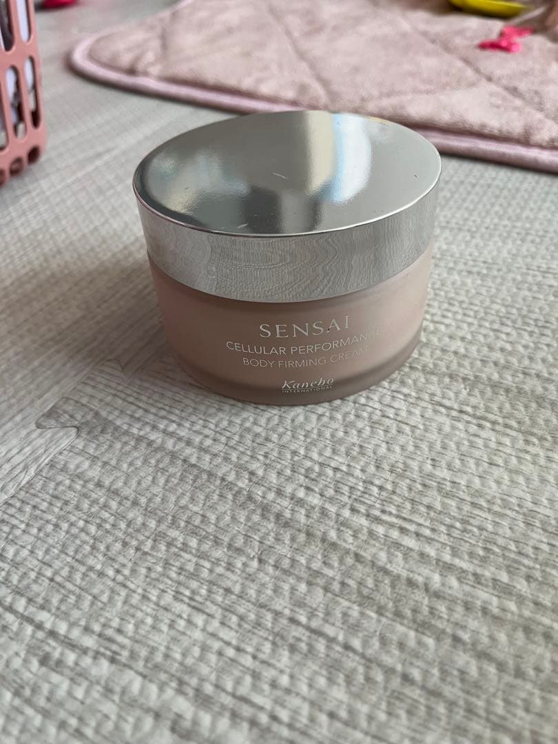 Kanebo SENSAI ボディークリーム200g