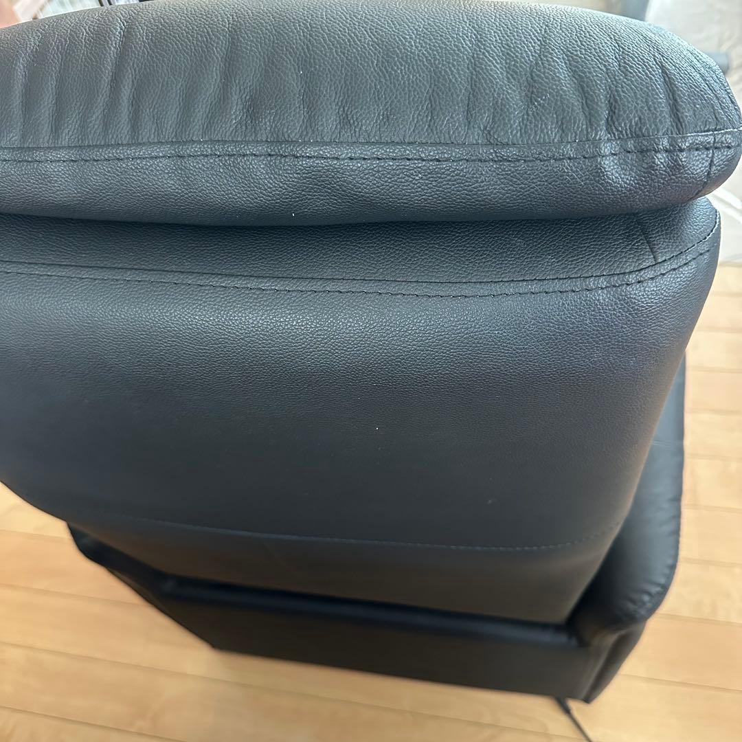 電動リクライニングソファ　コンフェ ニトリ　リクライニングチェア　ブラック