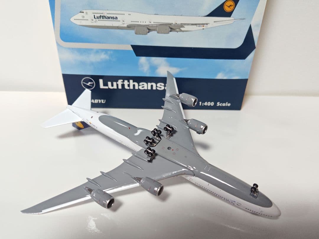 飛行機模型1/400 Phoenix ルフトハンザ ボーイング747-8i