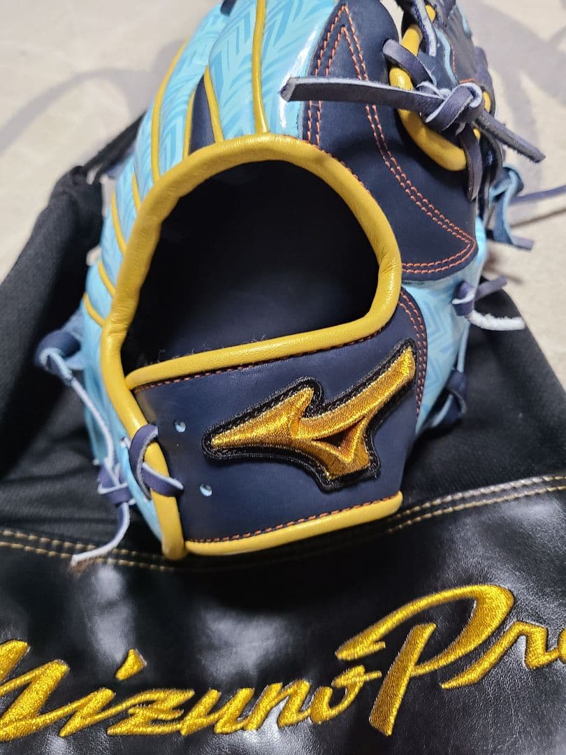 軟式グローブ 外野手用 ミズノプロ 1AJGR29107 2921　右投げ