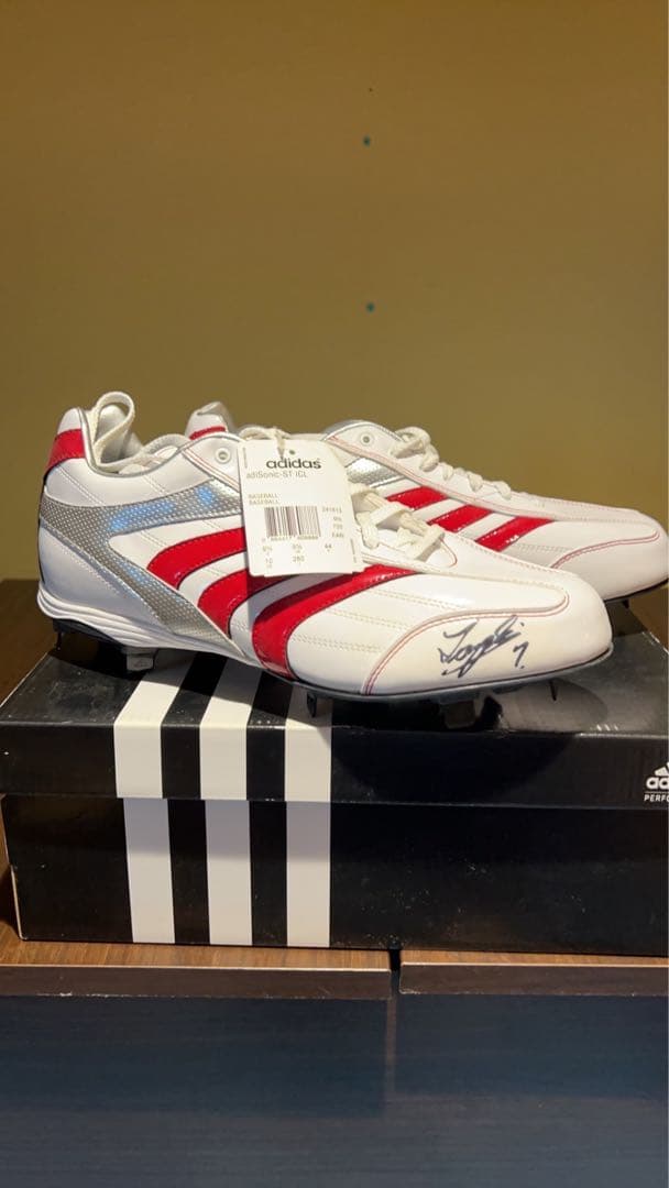 西岡剛　ロッテ時代支給品スパイク　サイン入り