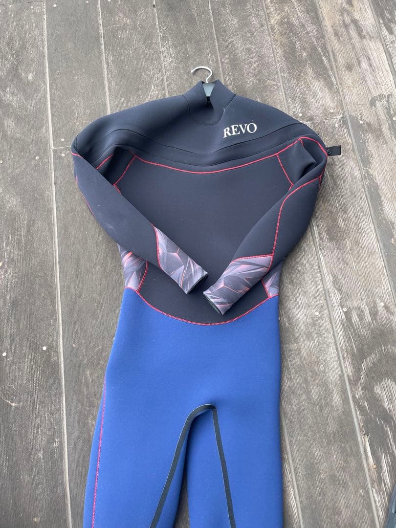 REVO レボリューション　ジャーフル3mm L〜XL相当【秋〜夏前迄】