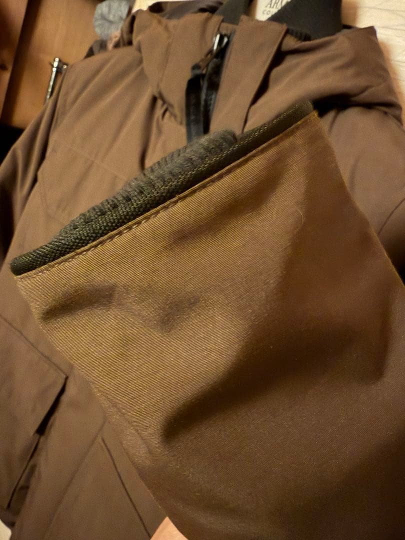 カナダグース  メイトランド ブラックレーベル希少ブラウン