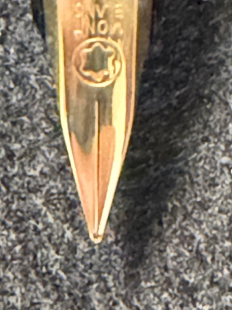 Montblanc 万年筆 黒色