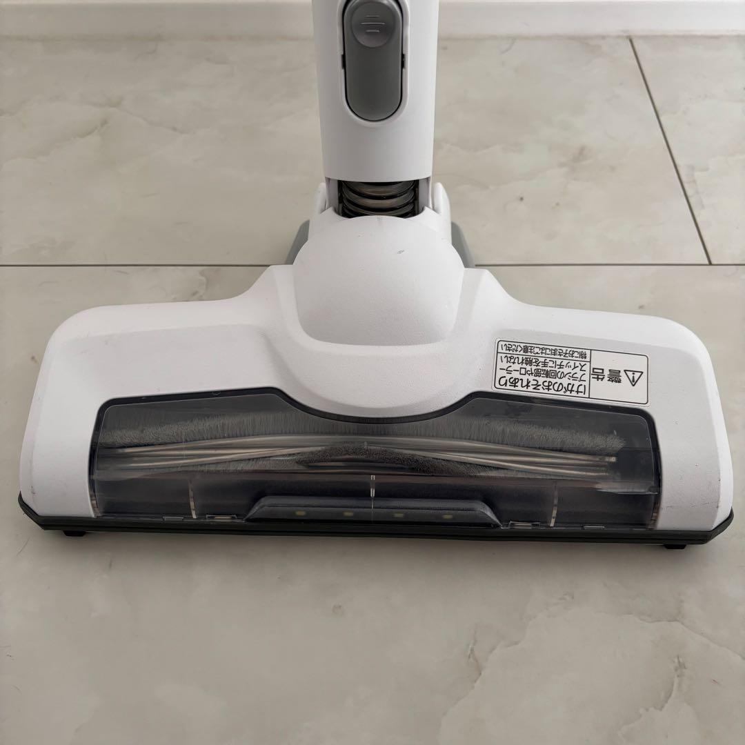 未使用・保証付★Panasonic スティッククリーナー MC-SBV01-W