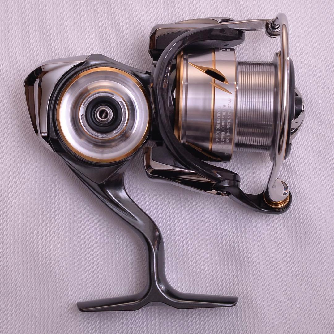 ダイワ ルビアス LT2500-XH スピニングリール