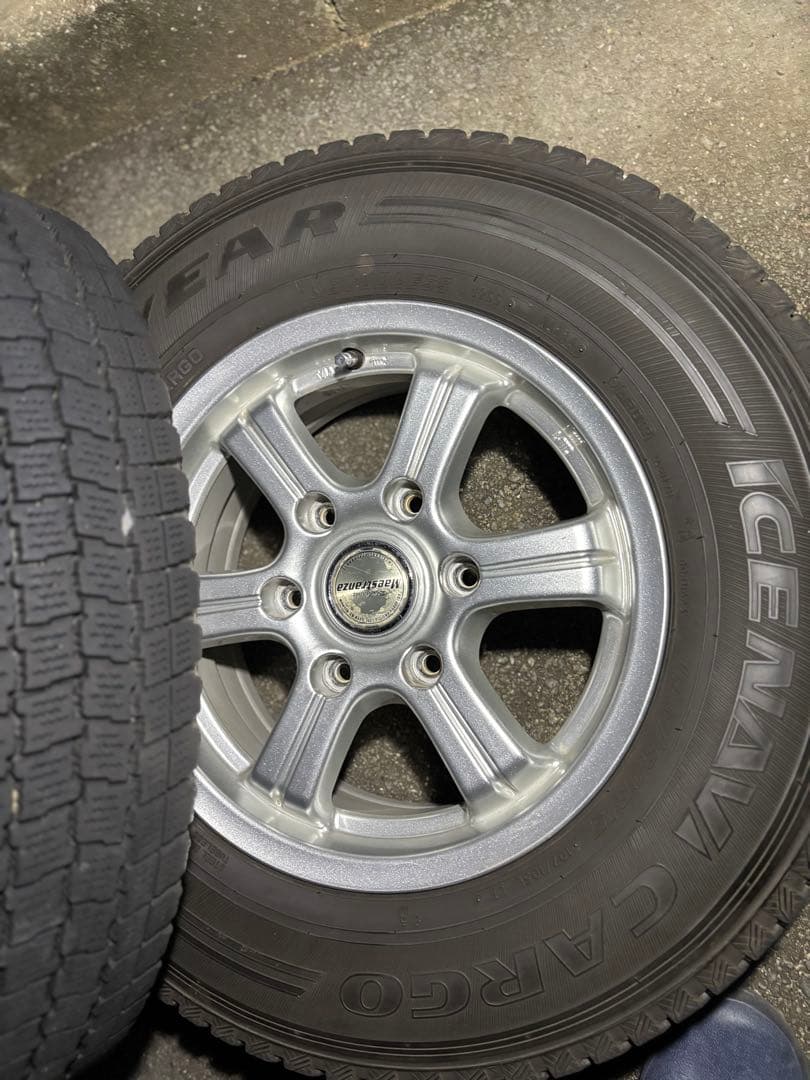 引取限定15インチ ホイールとスタッドレスタイヤ4本セット