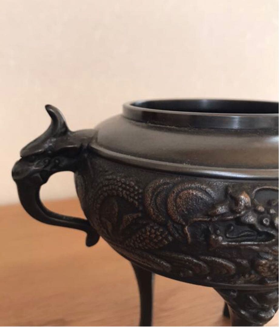 青銅製香炉　岩秀作　竜丸