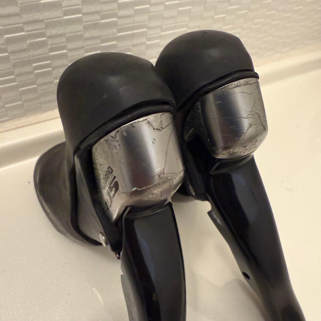 デュアルコントロールレバー ST-5700 105 2x10s シマノ